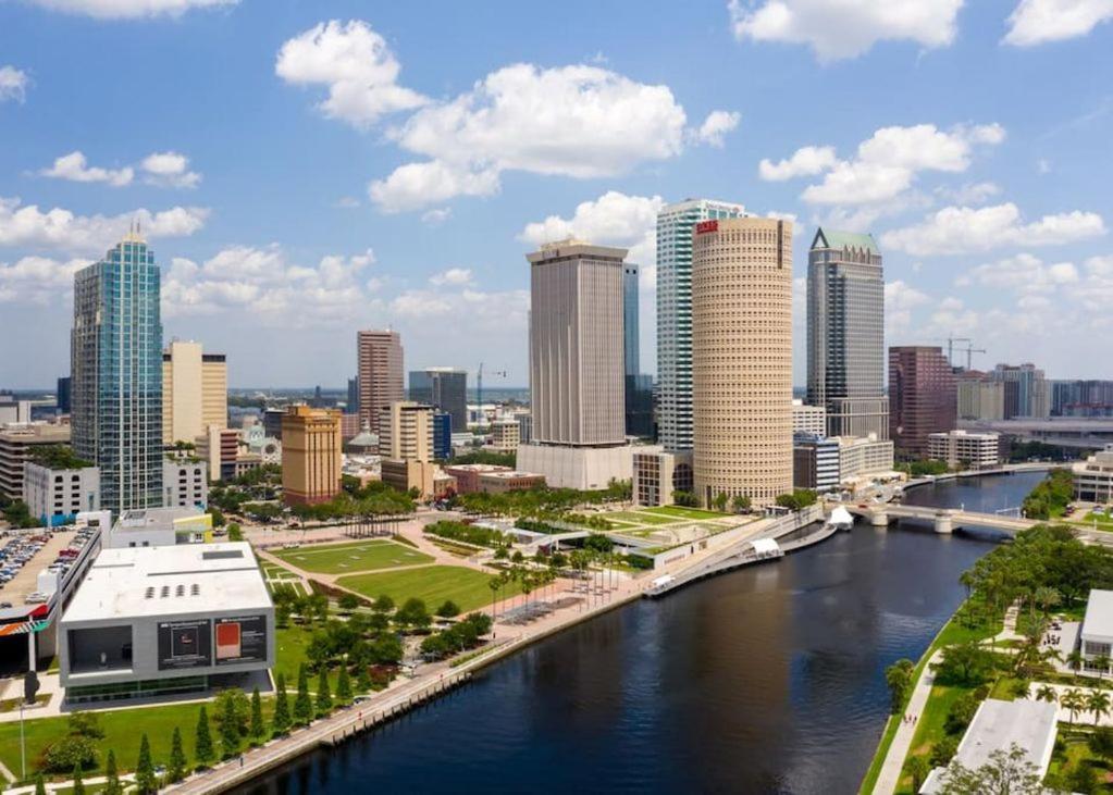 Modern Westshore Apartment Tampa Esterno foto